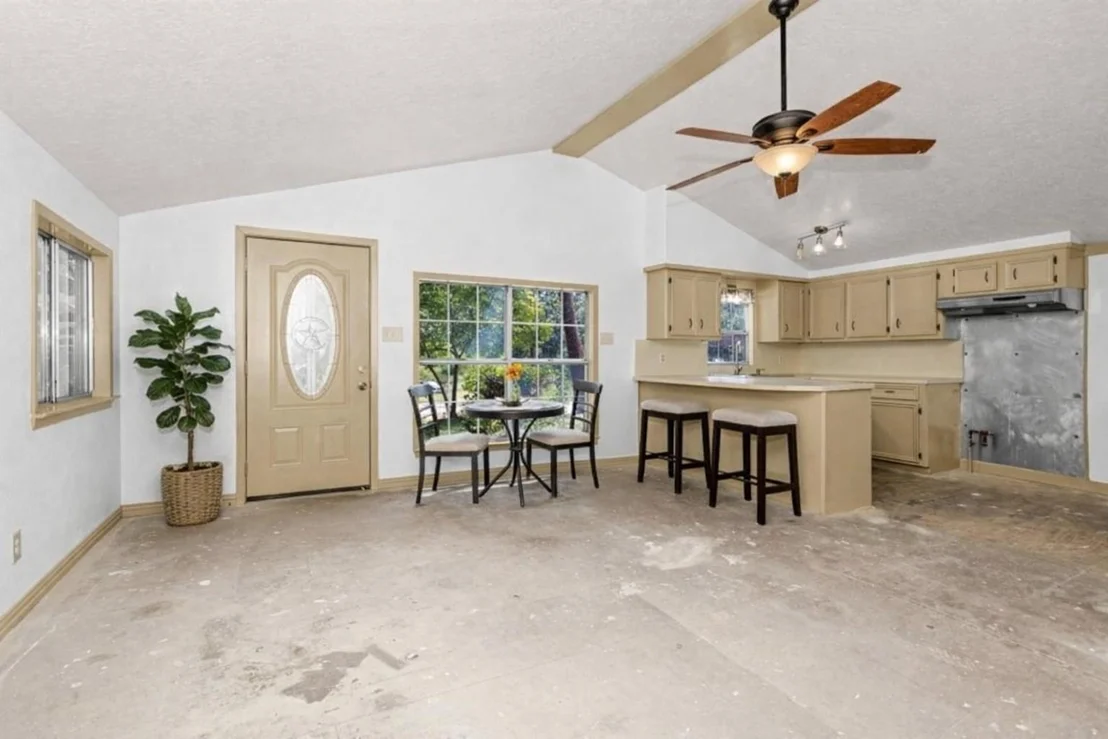 Photo of 5693 Cessna Drive