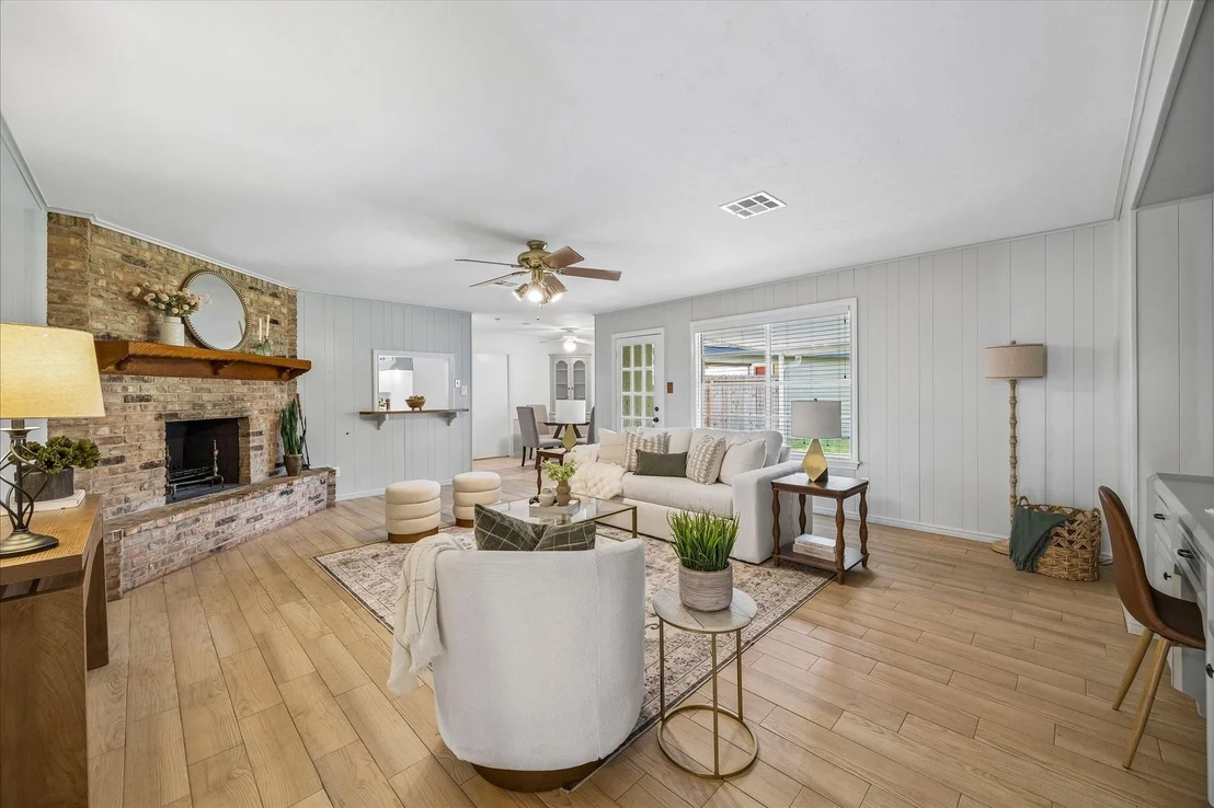 Photo of 11423 Valley Spring Drive