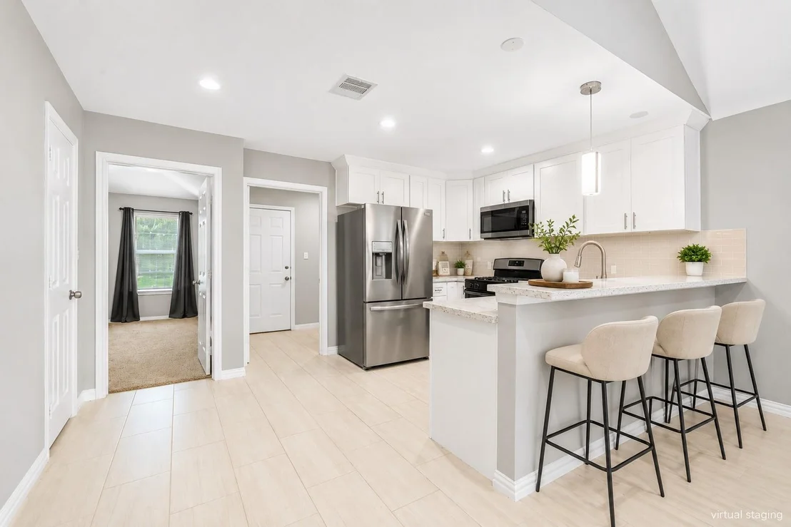 Photo of 5824 Glen Lee Drive