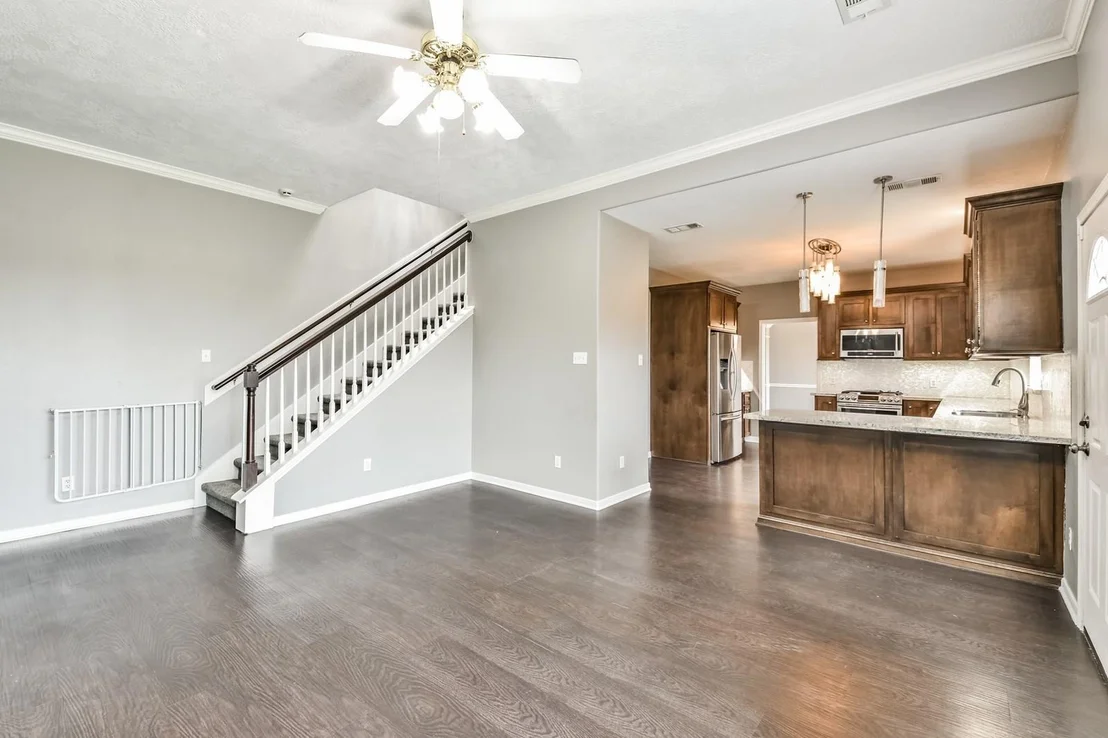 Photo of 6122 Spanish Oak Drive