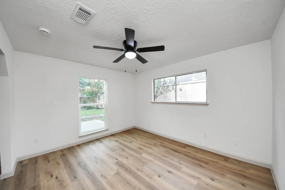 Photo of 10915 Berry Tree Drive
