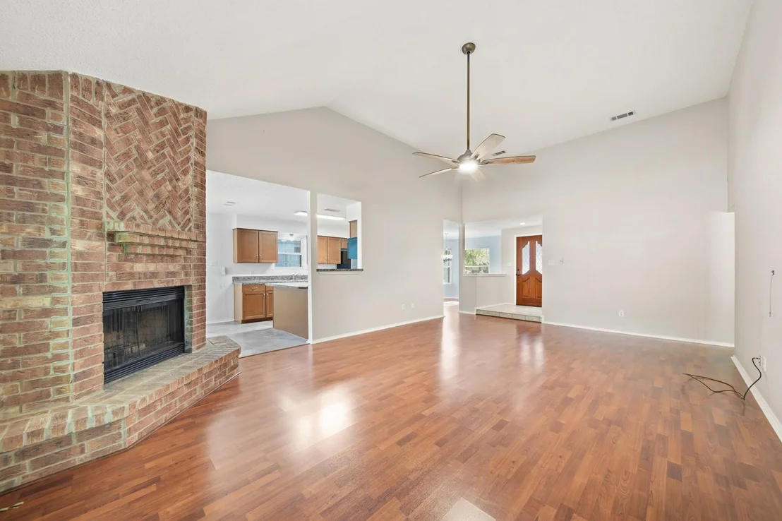 Photo of 9518 Dundalk Street