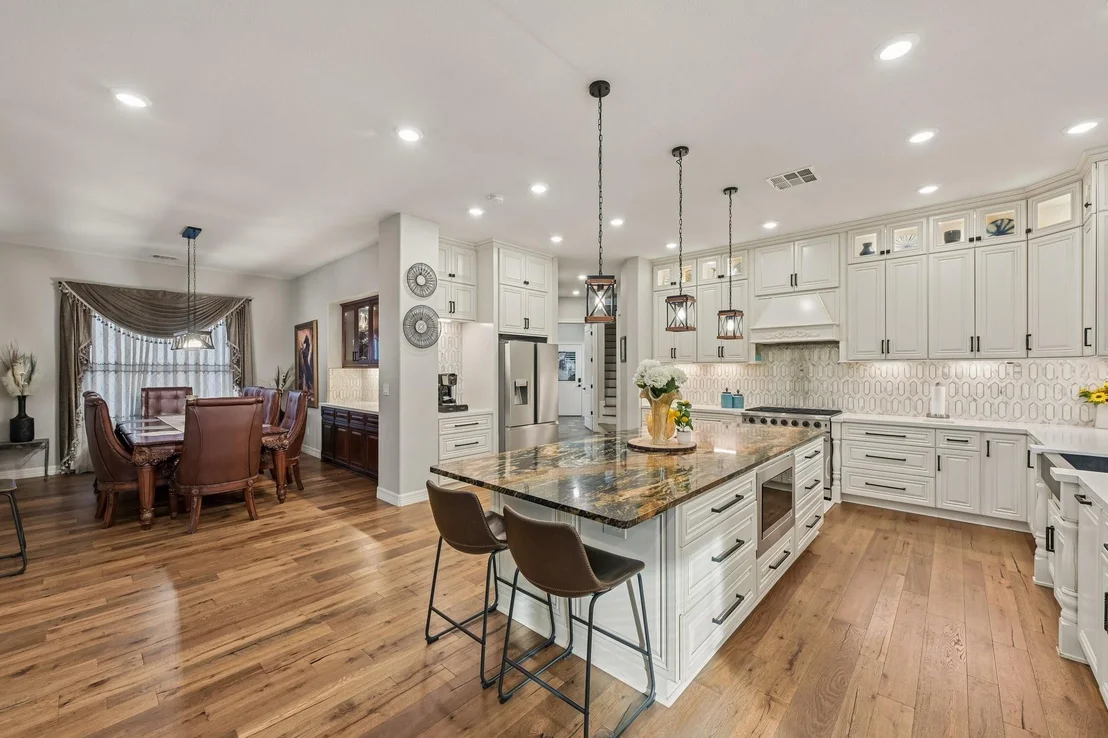 Photo of 33135 Willow Bend Road