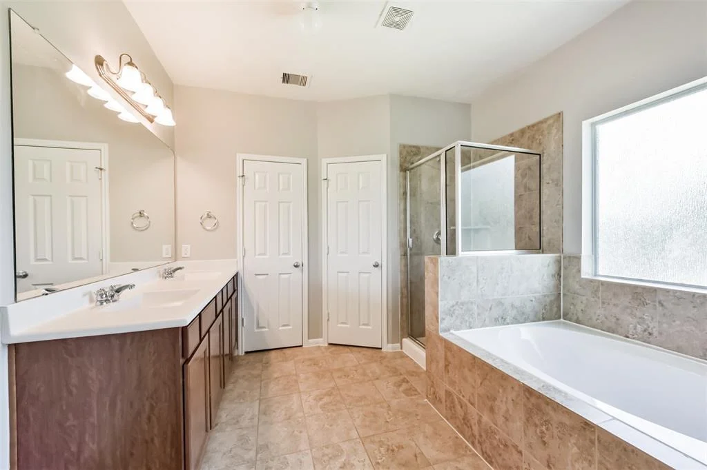 Photo of 5206 Lakota Trail