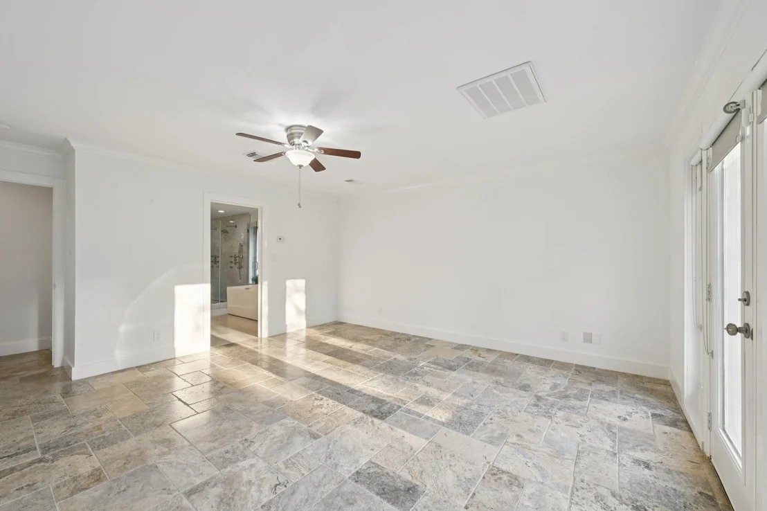 Photo of 1302 Riverview Circle