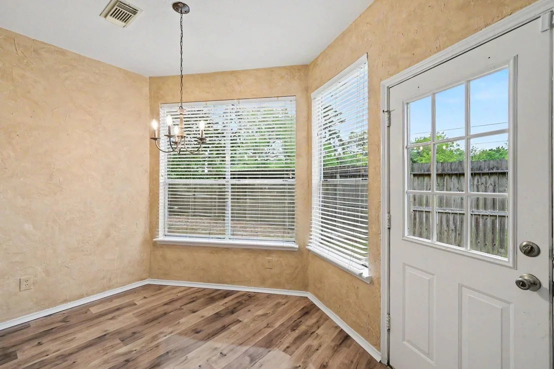 Photo of 1311 Coppercrest Drive