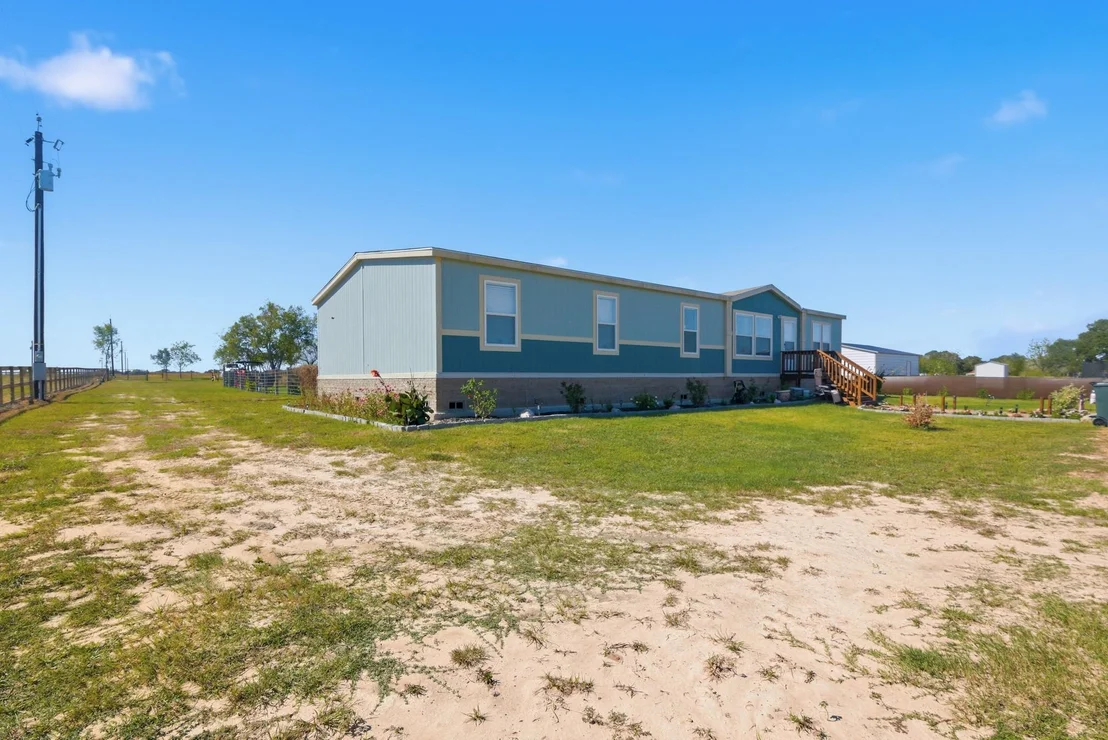 Photo of 12128 County Road 1
