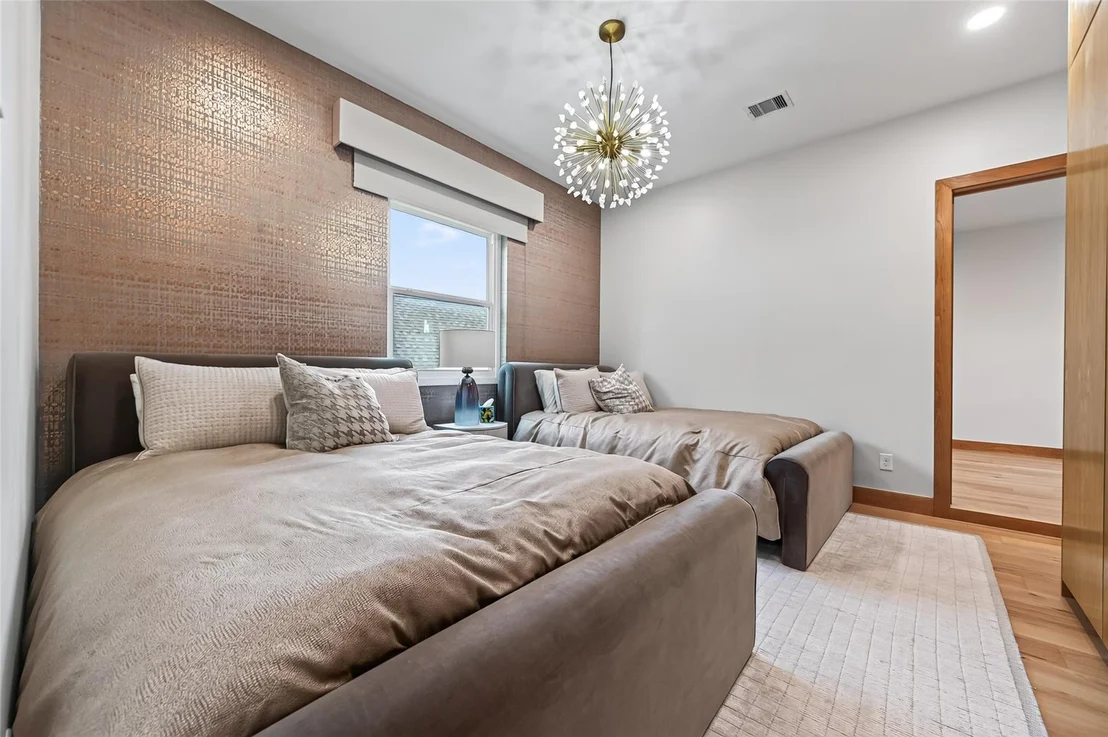Photo of 1167 Bentwater Drive