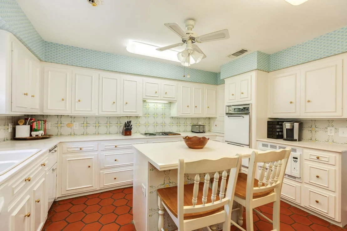 Photo of 110 Sequoia