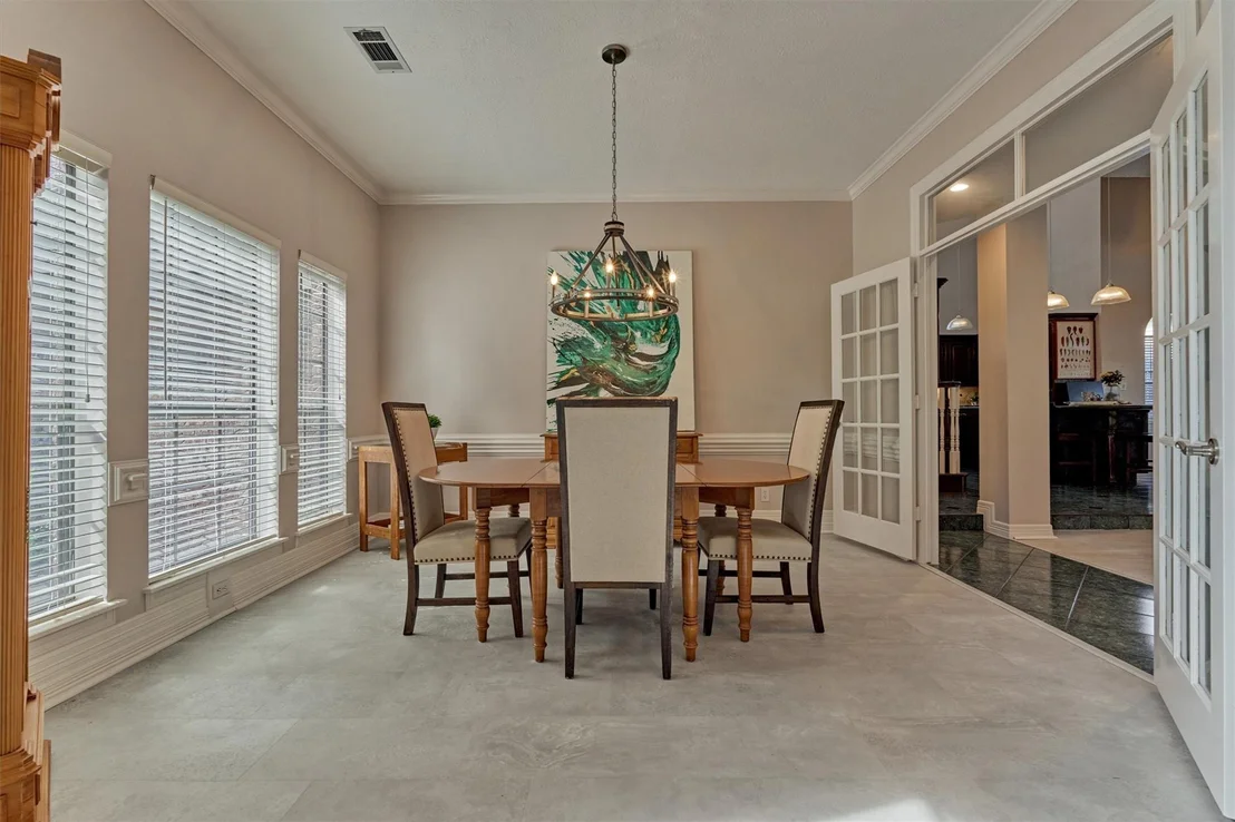 Photo of 24622 W Kingscrest Circle