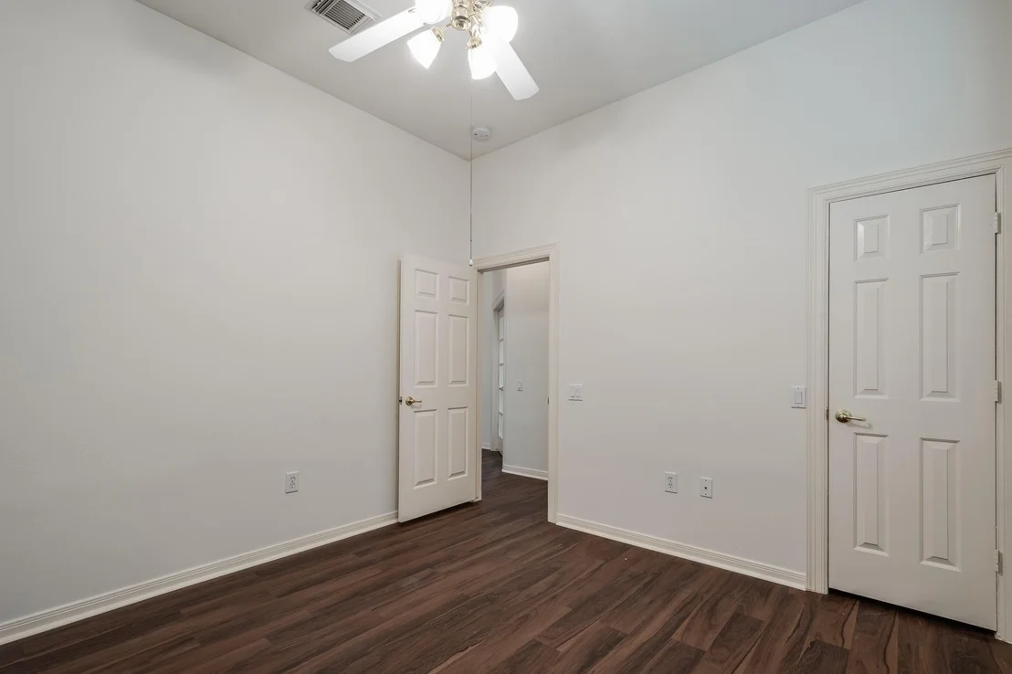 Photo of 43 N Belfair Place
