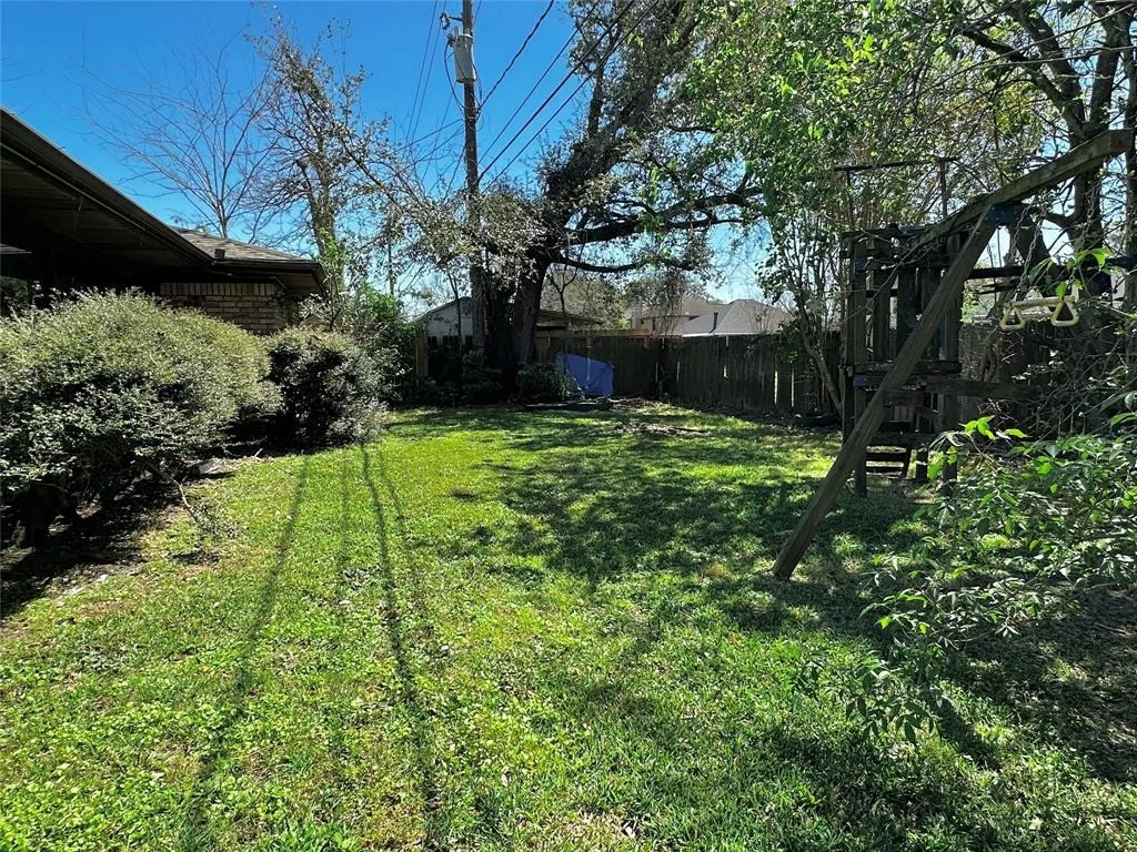 Photo of 2414 Pickerton Drive