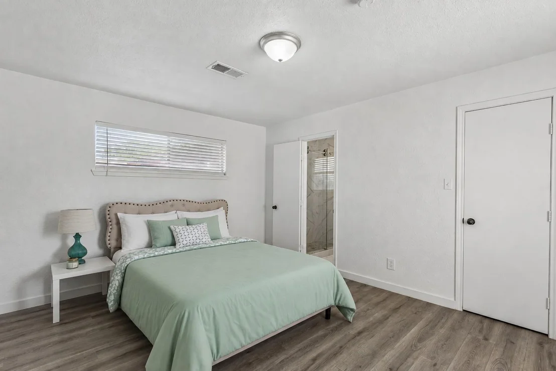 Photo of 5811 Birchmont Drive