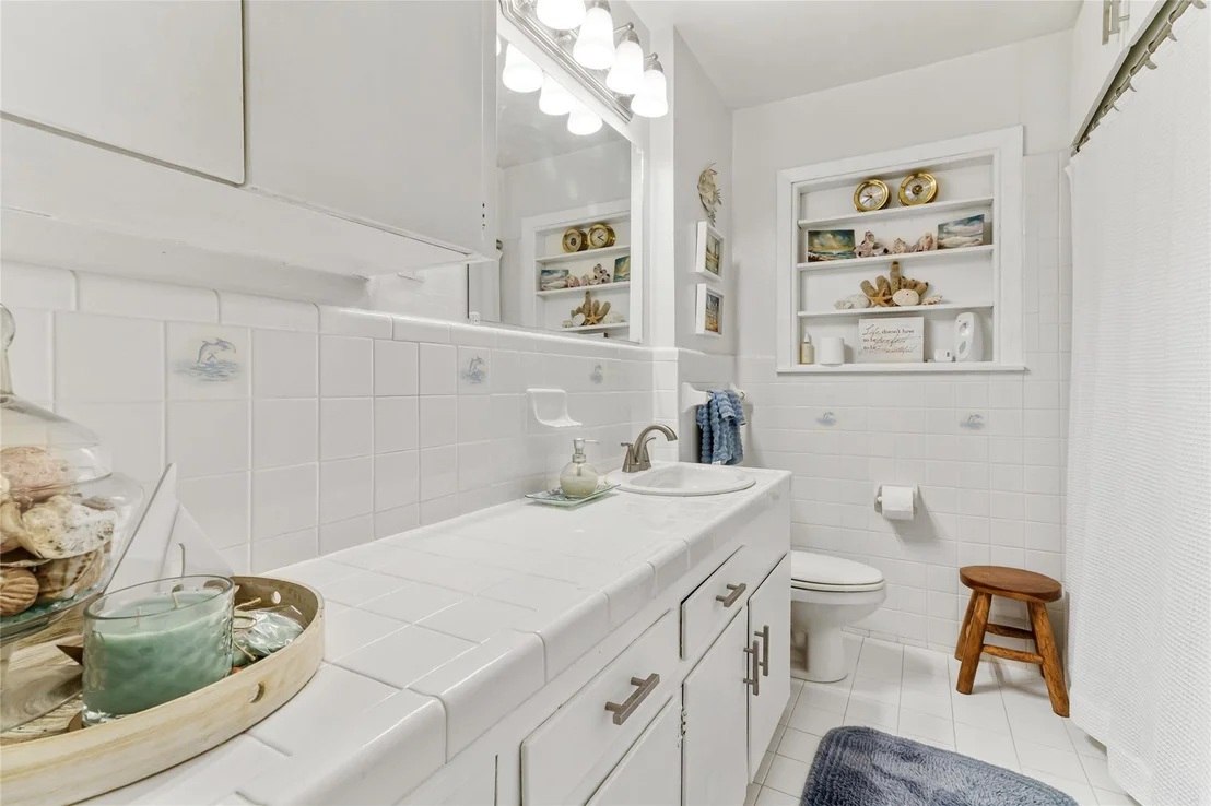 Photo of 1502 W 11th Street