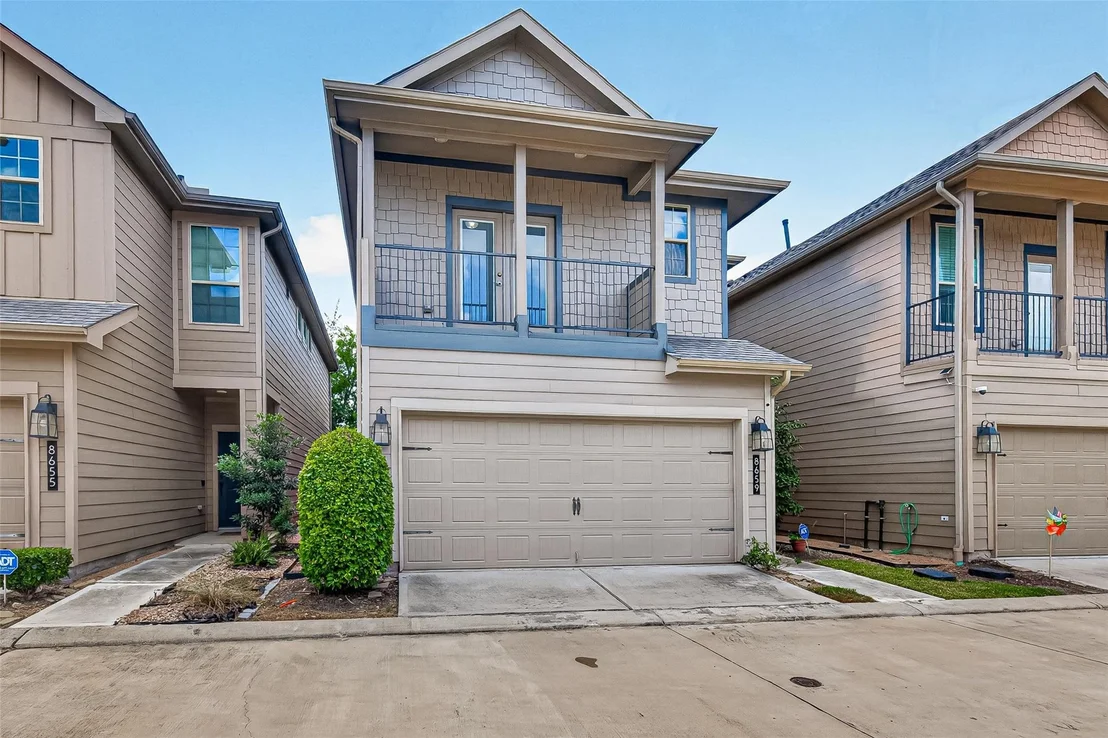 Photo of 8659 Cedardale Park Drive