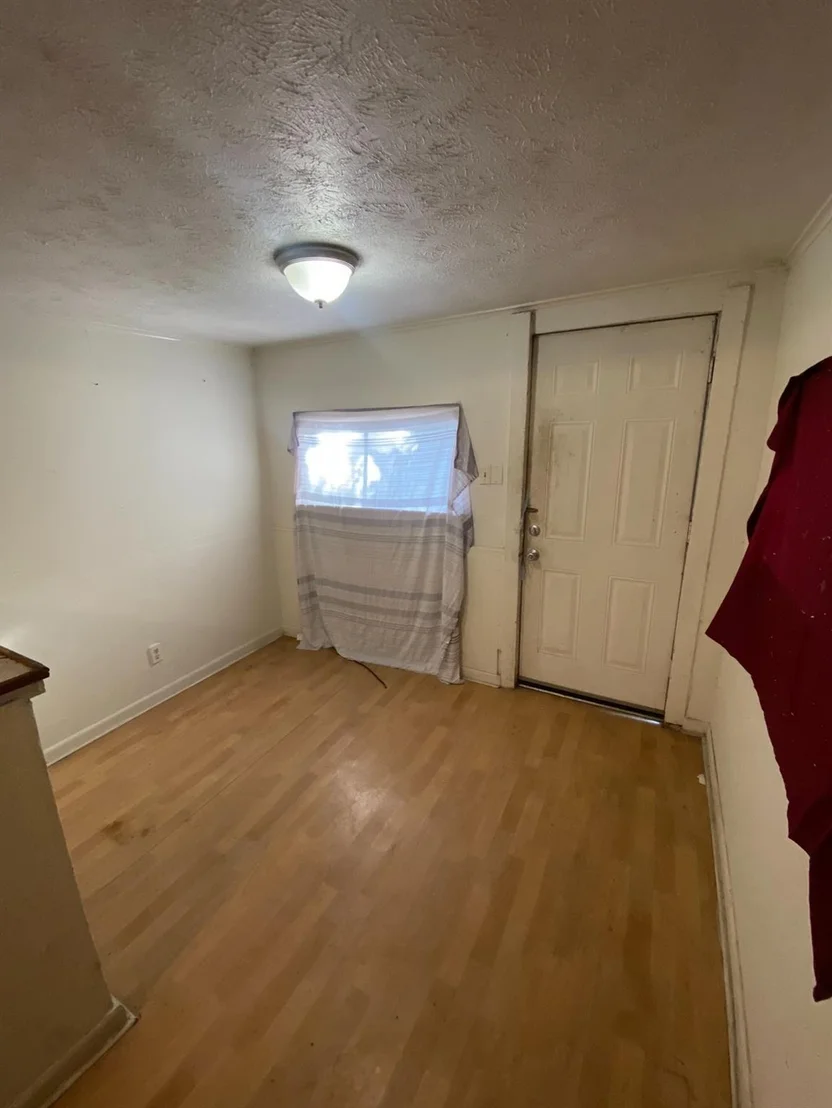 Photo of 7710 Pointer St
