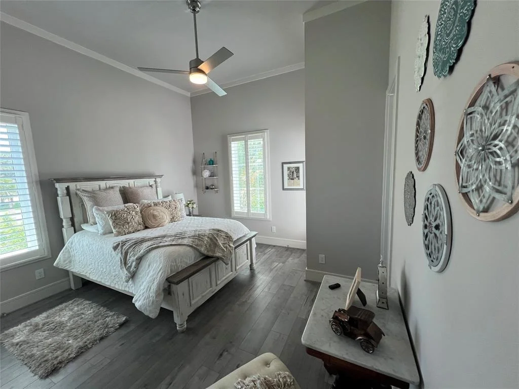 Photo of 2182 Marina Way