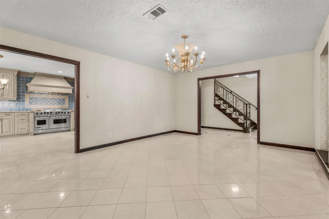 Photo of 6106 Larkmount Drive