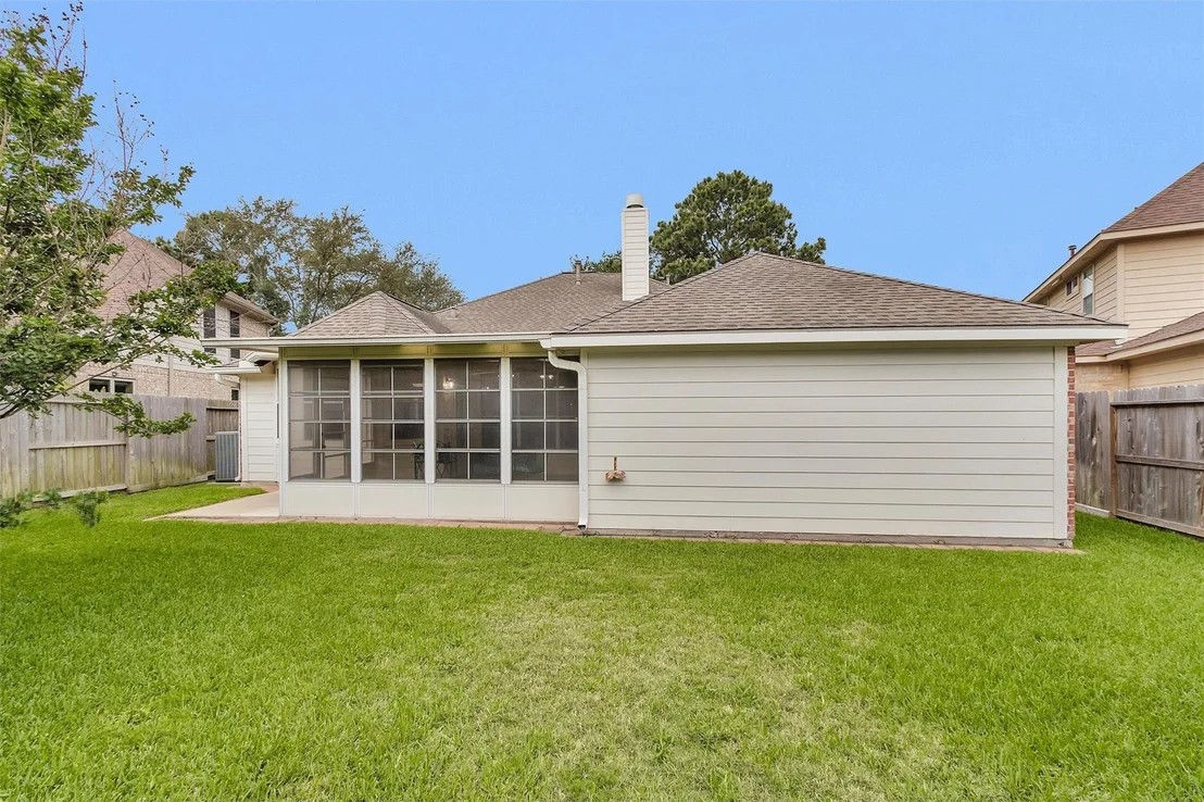 Photo of 6031 Skyhaven Lane