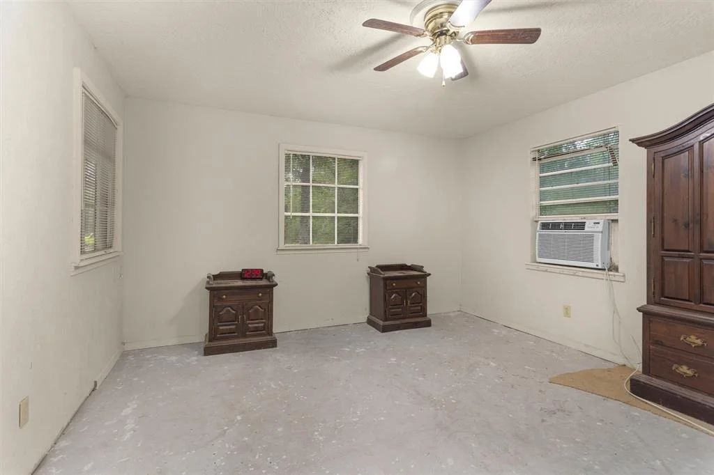 Photo of 15395 Sharon Lane