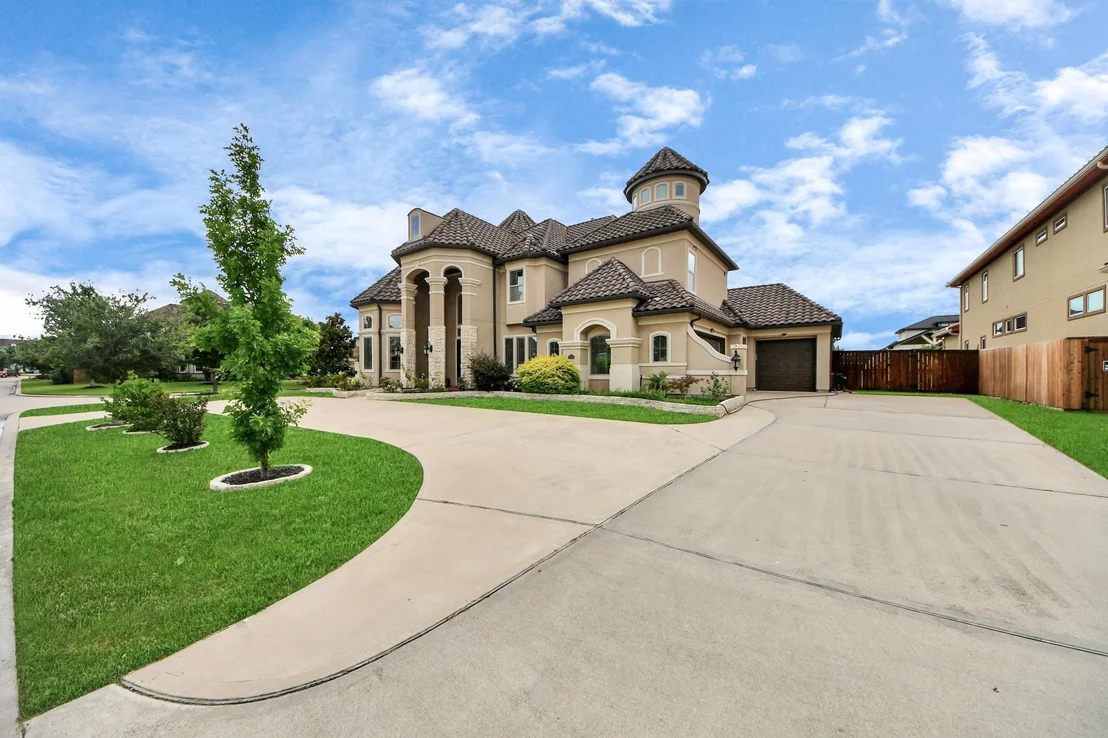 Photo of 18111 Dockside Landing Drive