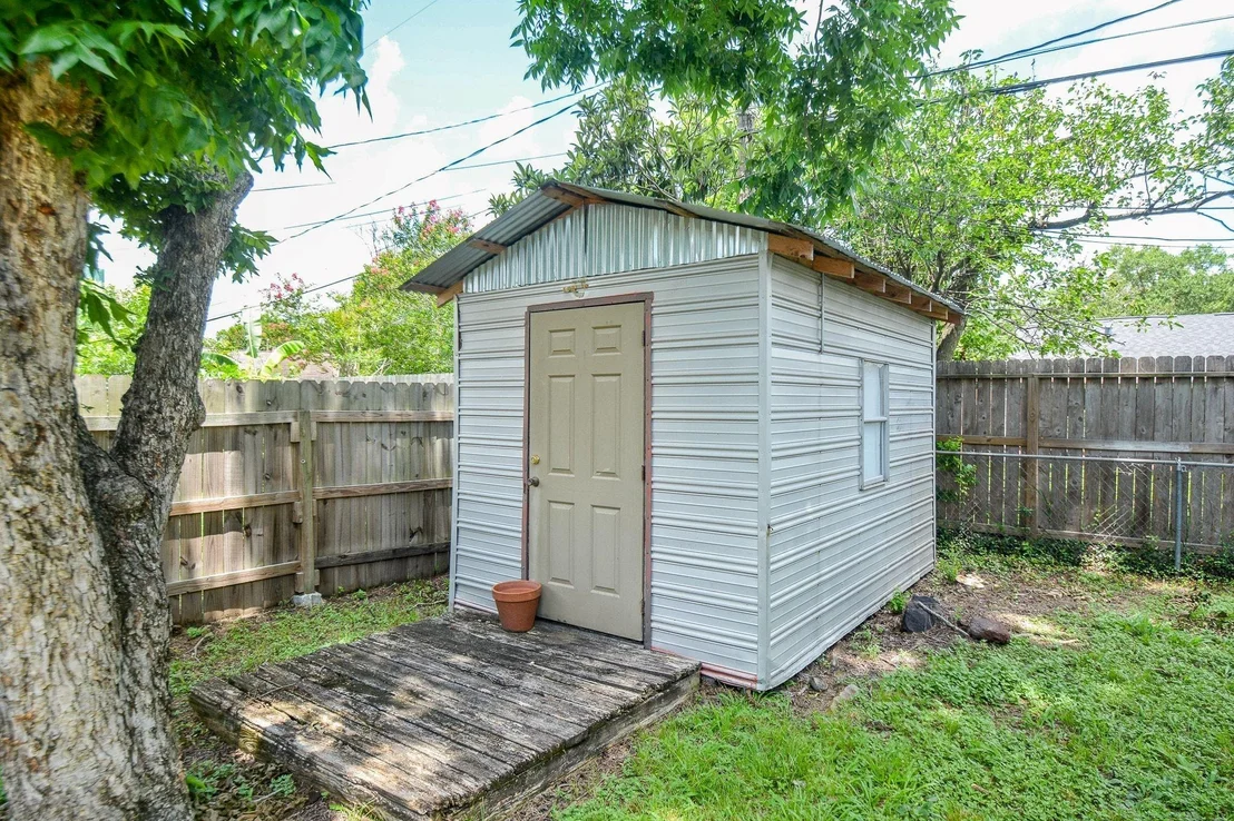 Photo of 6002 Verdome Lane