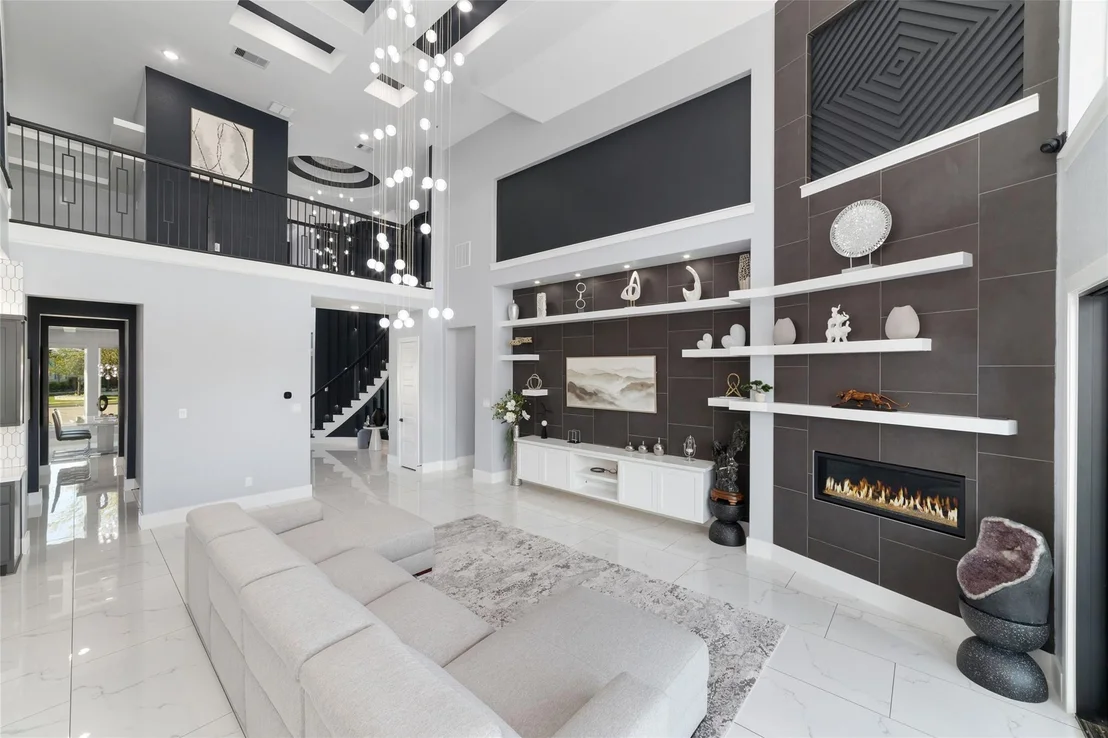Photo of 13702 Martingale Pointe Drive