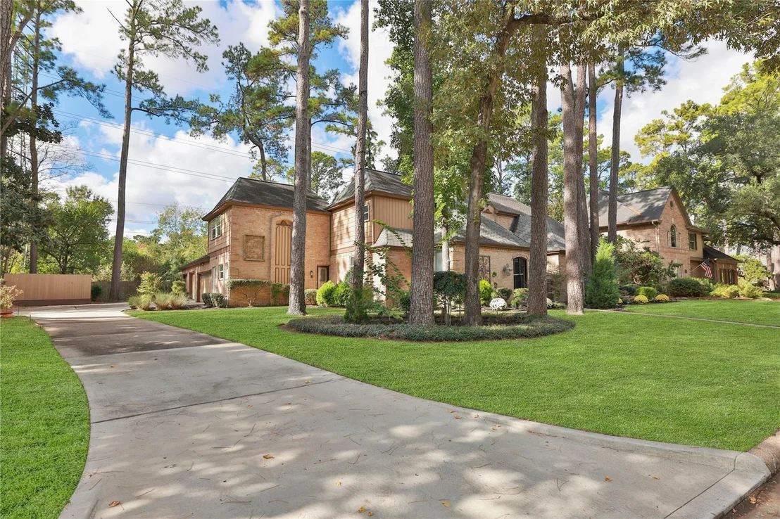 Photo of 16123 Chasemore Drive