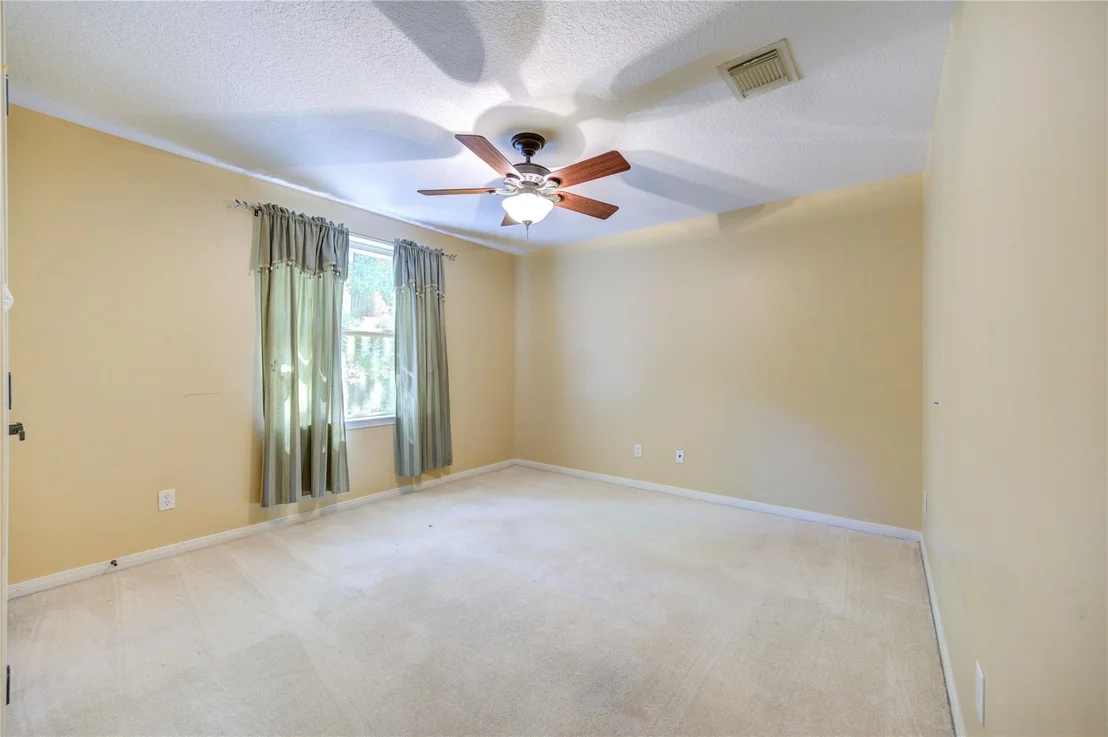 Photo of 391 Skipper Lane