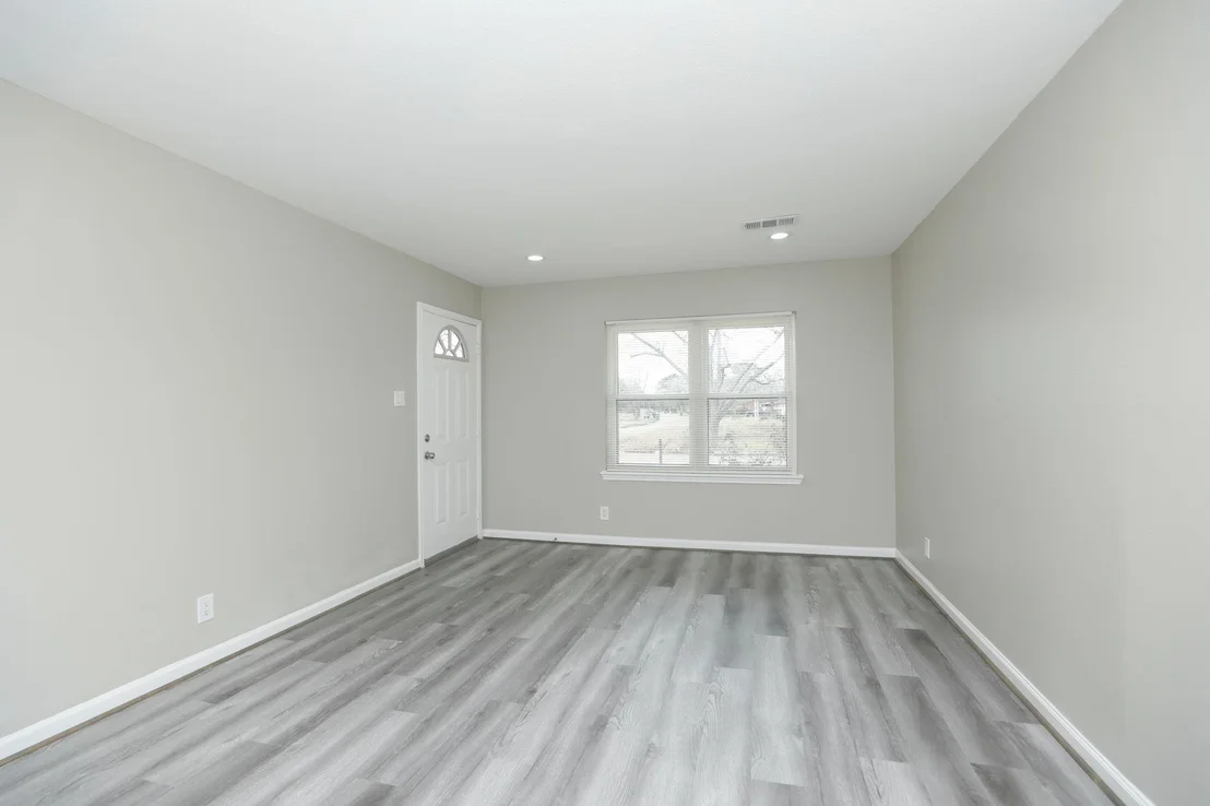 Photo of 9211 Vinearbor Street