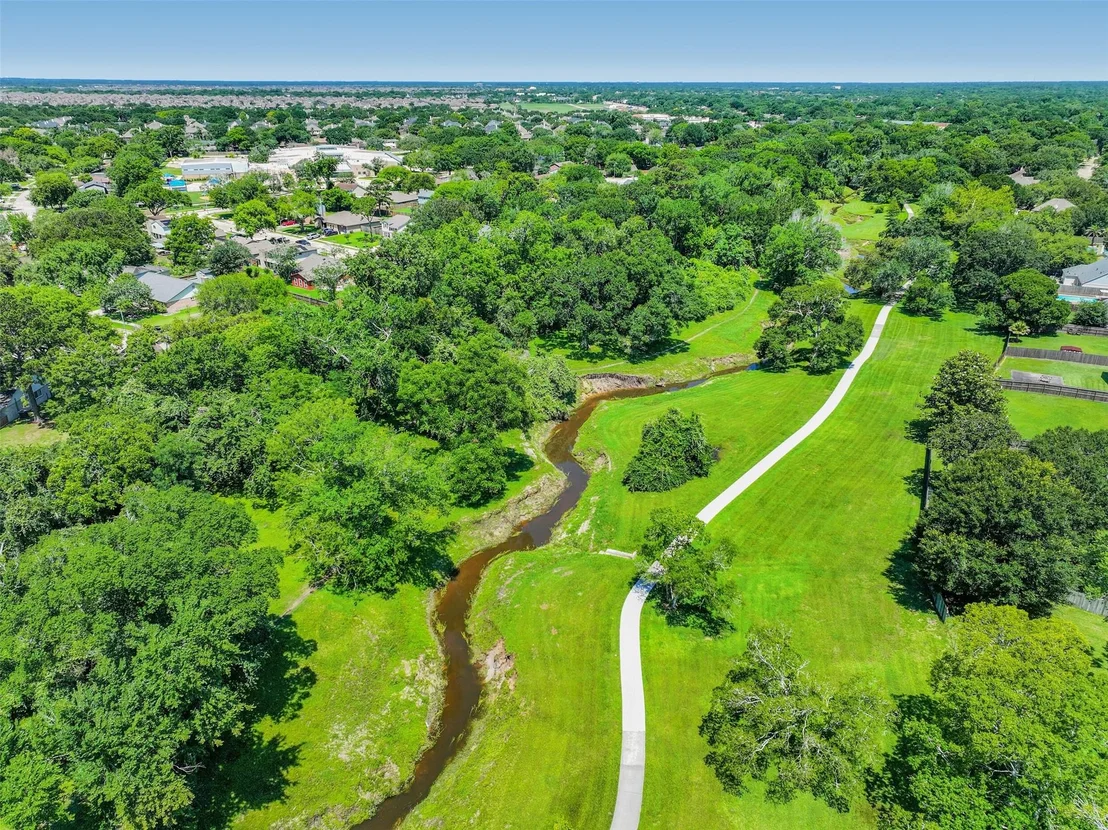 Photo of 502 Dawn Drive
