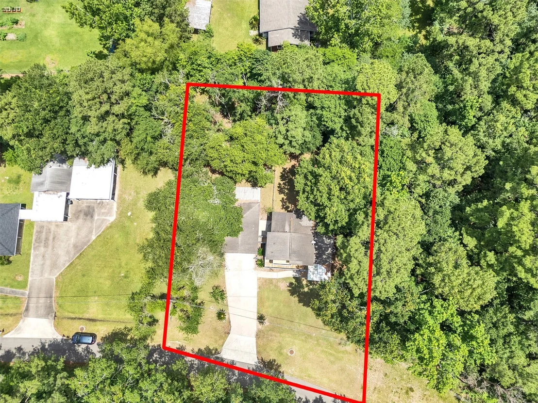 Photo of 351 White Oak Drive