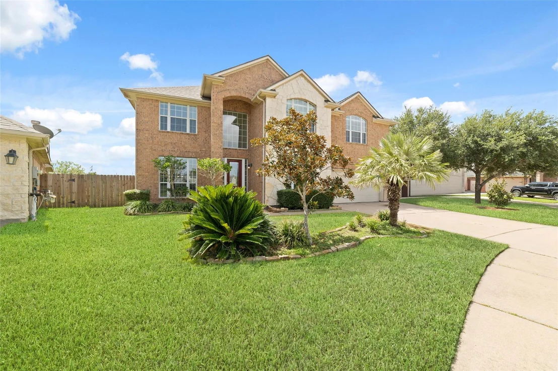 Photo of 8 Terra Bella
