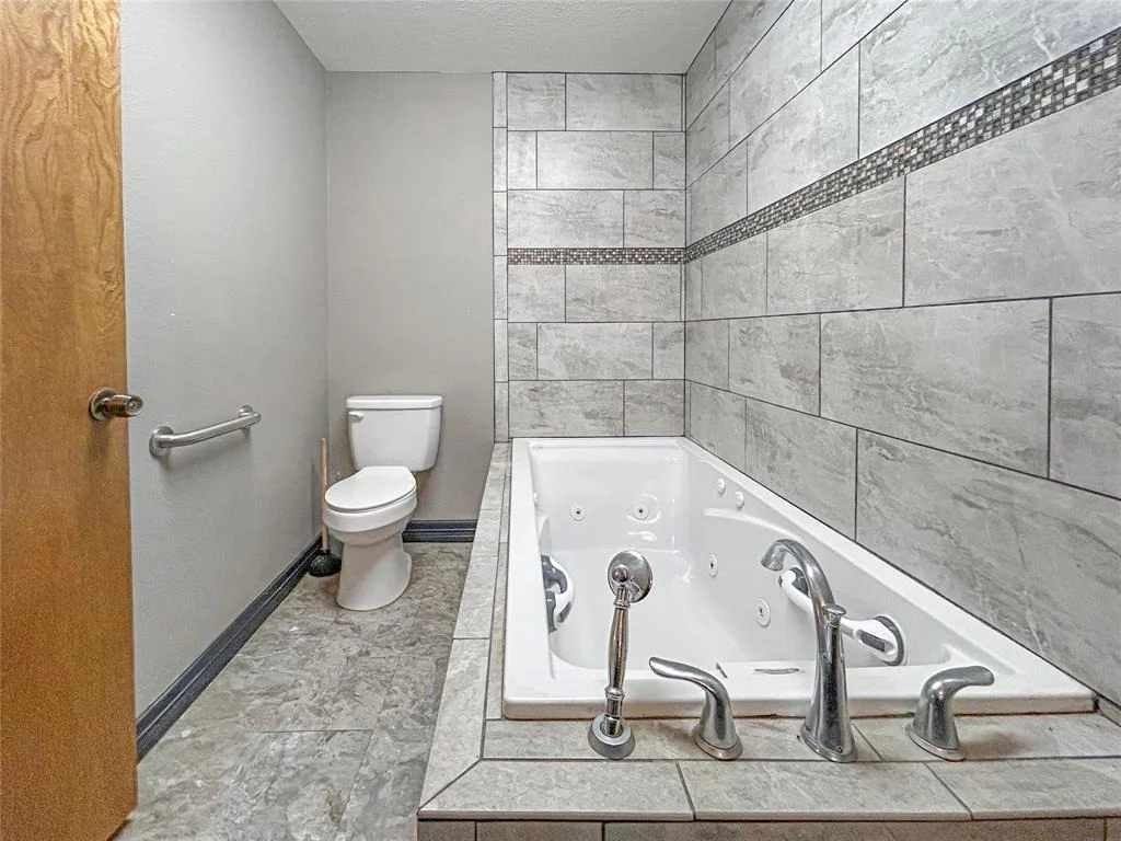 Photo of 302 Buffalo Trail