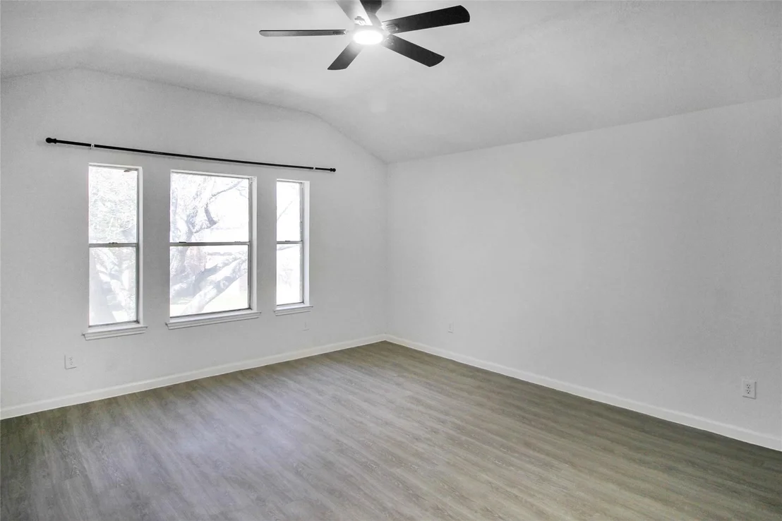 Photo of 511 Chaseway Drive
