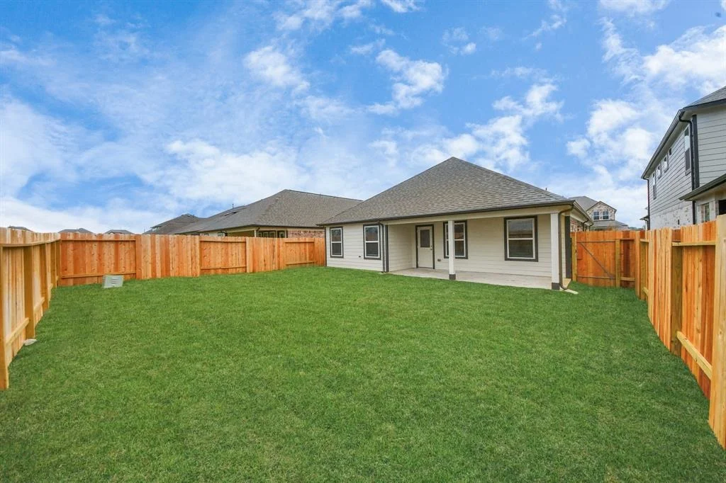 Photo of 15810 Walnut Leaf Lane