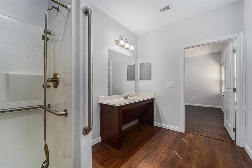 Photo of 1013 Veronica Street