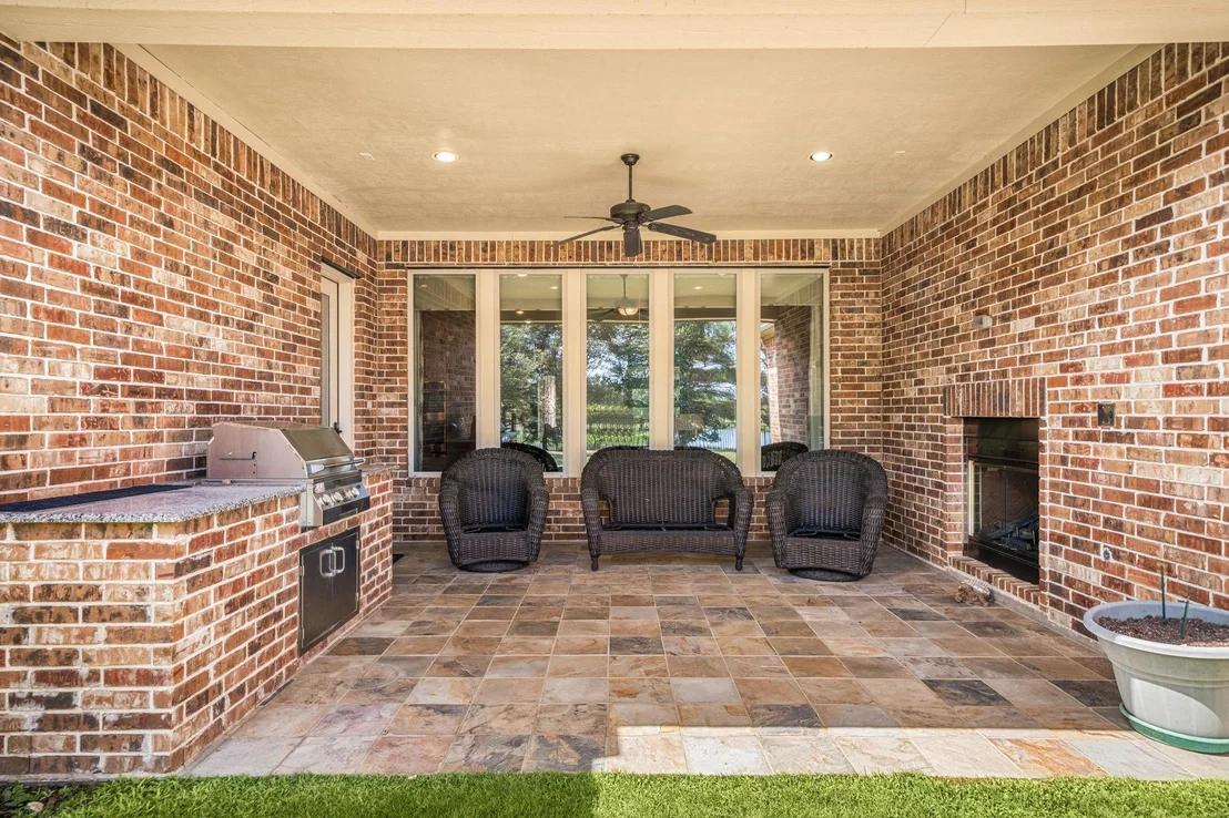 Photo of 34 Edgemont Court
