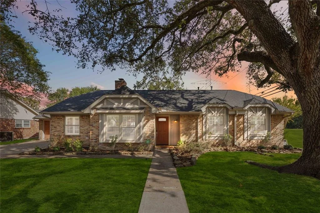 Photo of 2502 Rosefield Drive