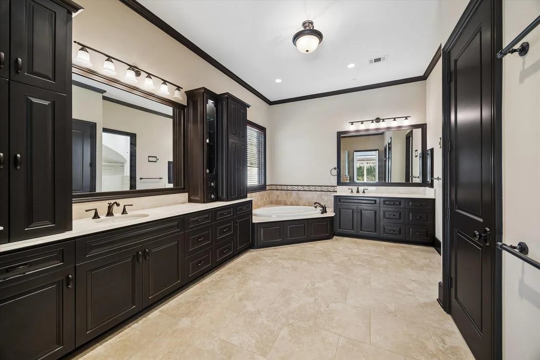 Photo of 8 Greyton Lane