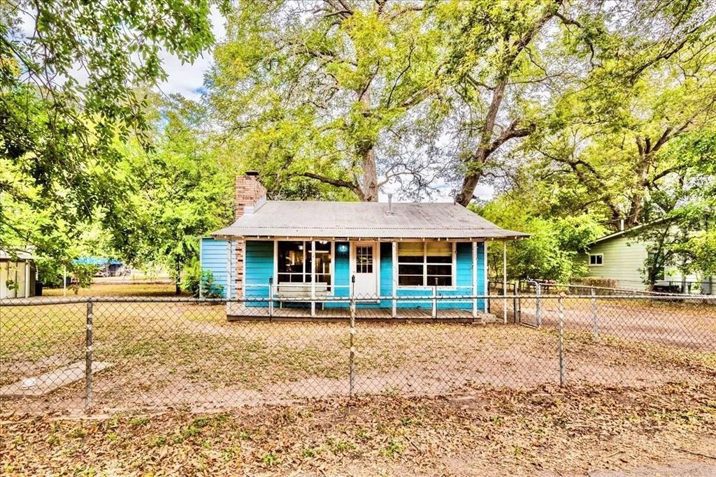 Photo of 1124 Timber Elm