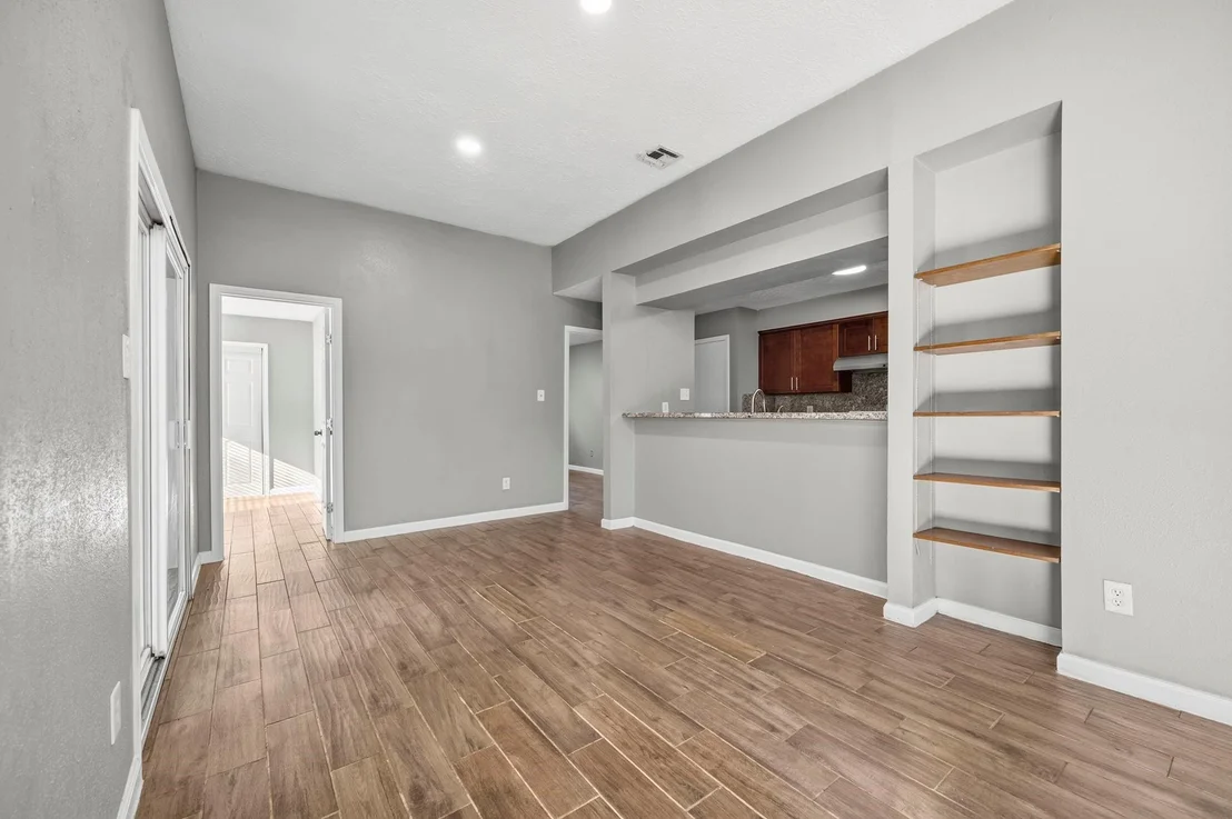 Photo of 16027 Brimfield Drive