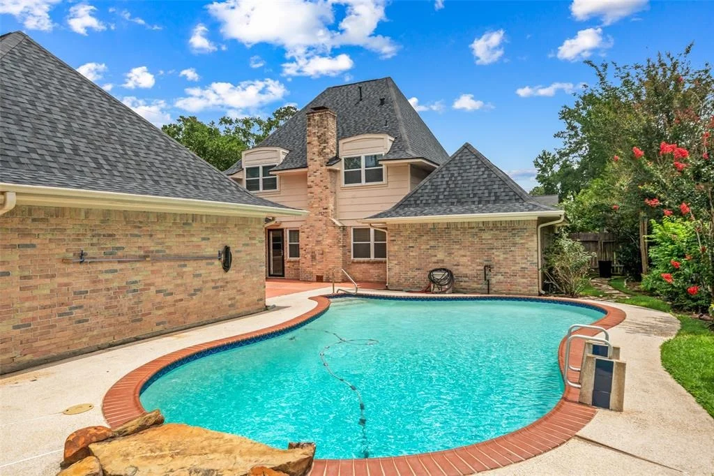 Photo of 19011 Oakway Drive