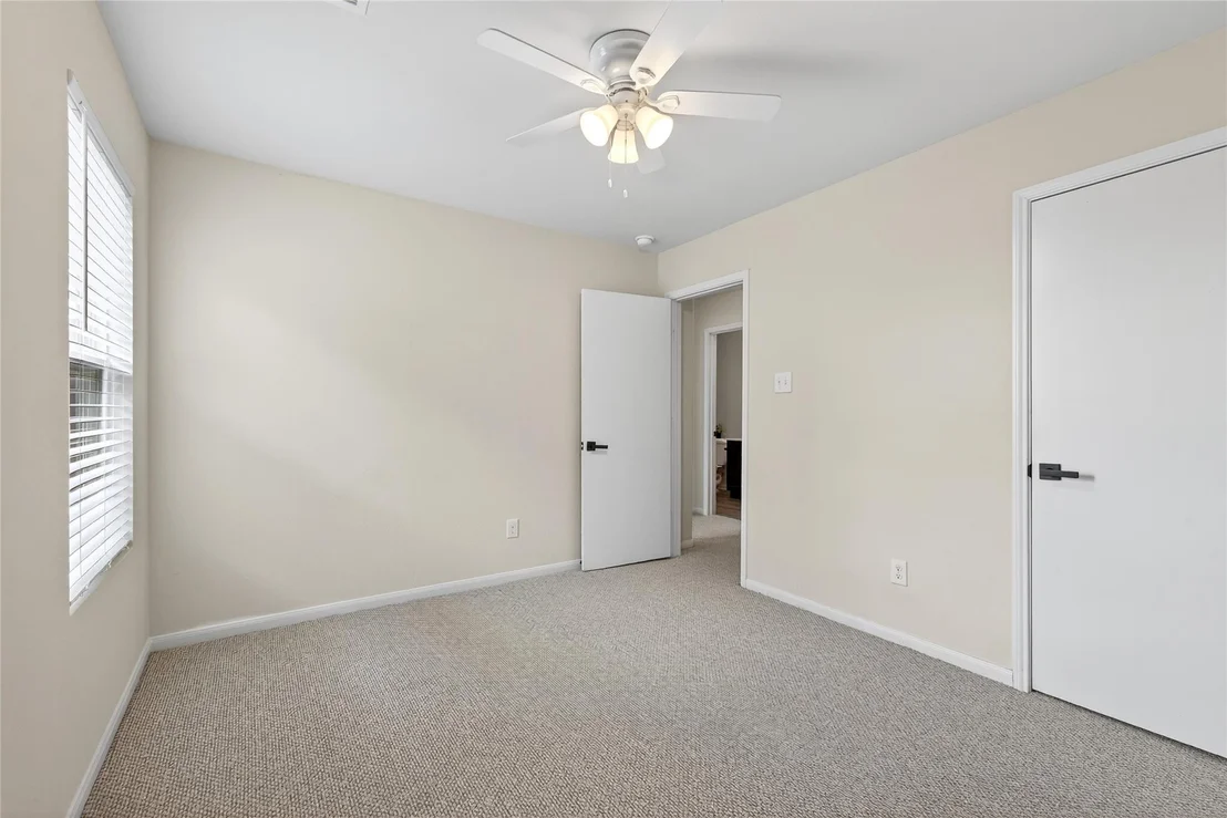 Photo of 2306 Garden Square Path