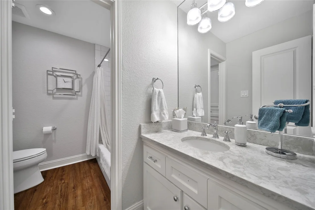 Photo of 1503 W T C Jester Boulevard