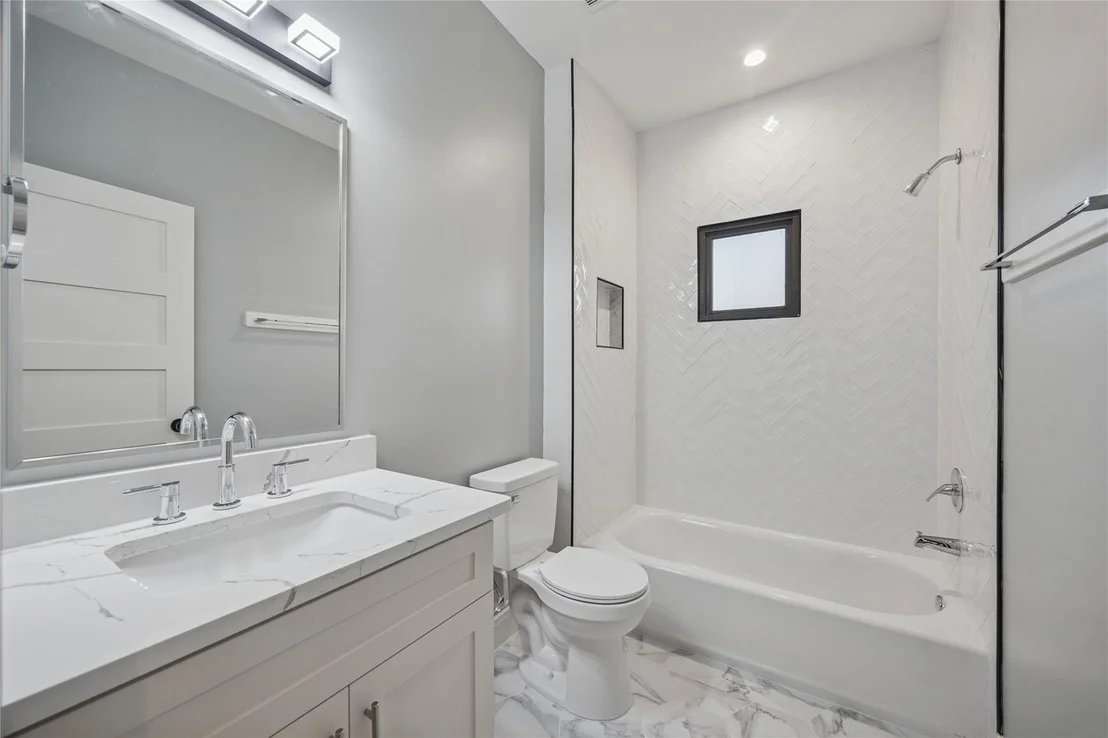 Photo of 638 Harvard Street