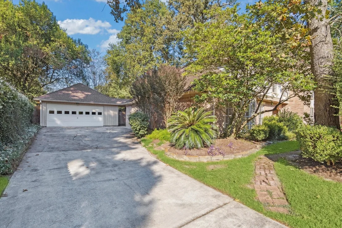 Photo of 2307 Willow Point Drive