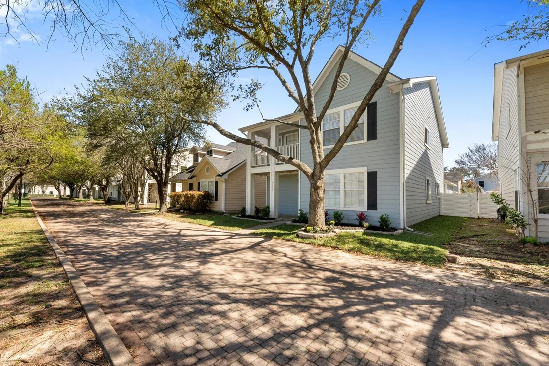Photo of 9606 Farrell Drive