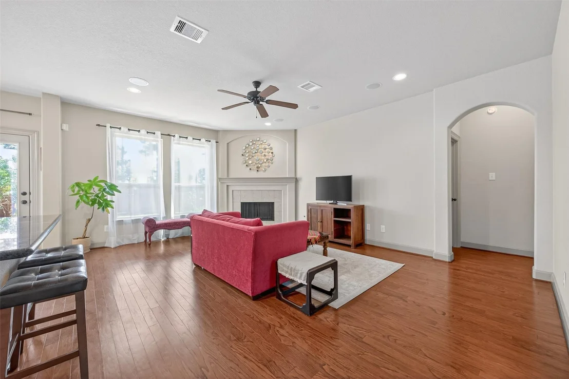 Photo of 46 Tallgrass Way