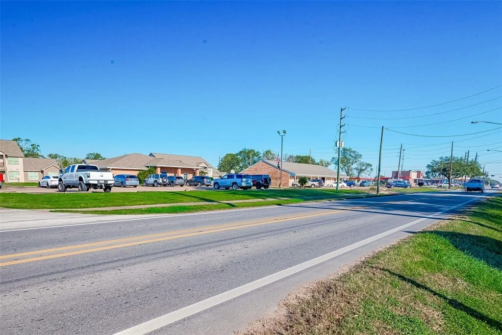 Photo of 3003 School Street